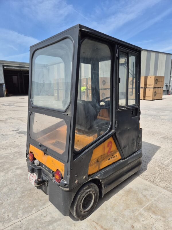 TRACTOR REMOLCADOR R06-06