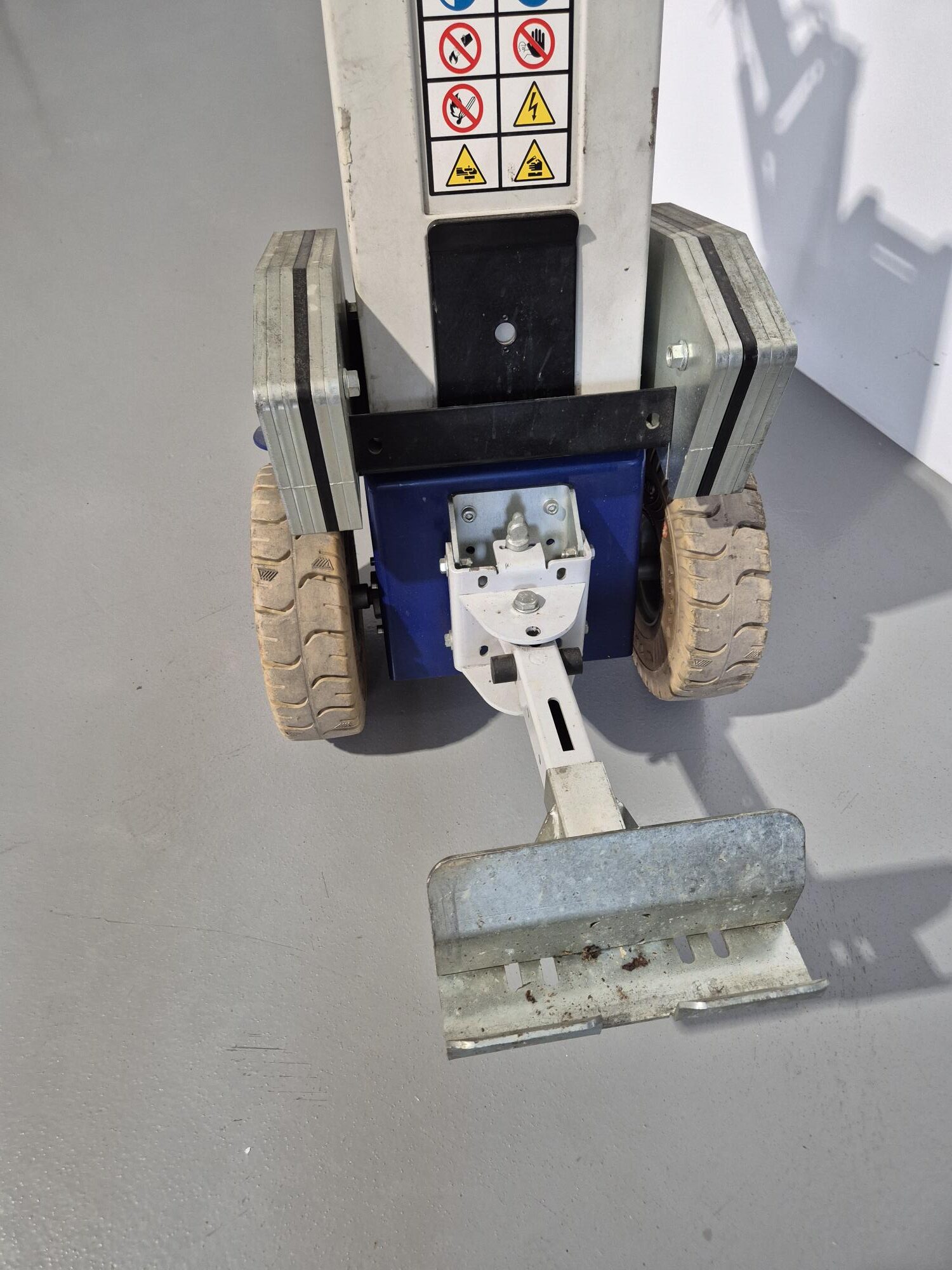 REMOLCADORA ZALLYS M12 - Imagen 4