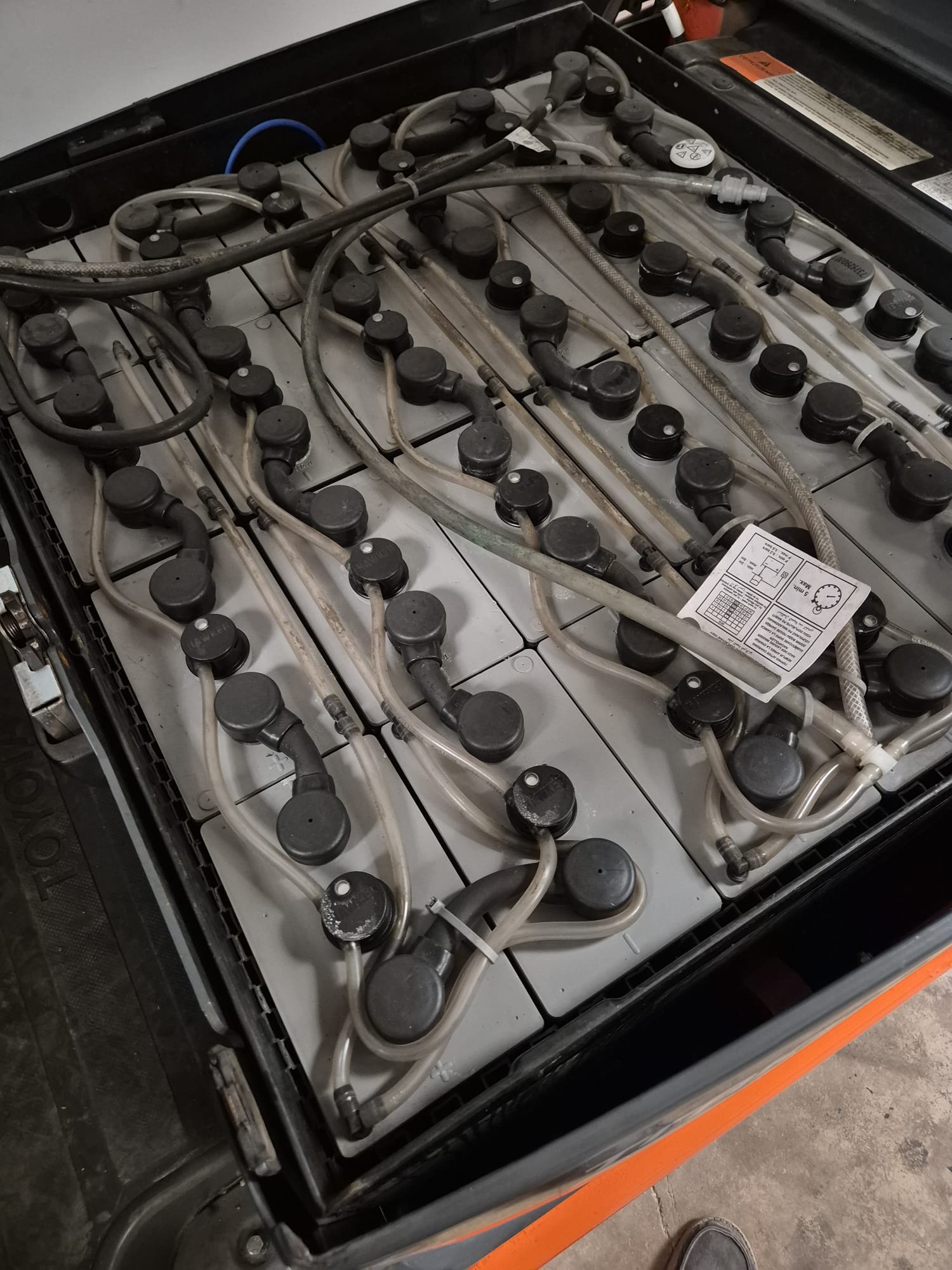 ELECTRICA 3 RUEDAS TOYOTA 8FBE20T - Imagen 8