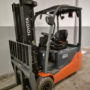 ELECTRICA 3 RUEDAS TOYOTA 8FBE20T